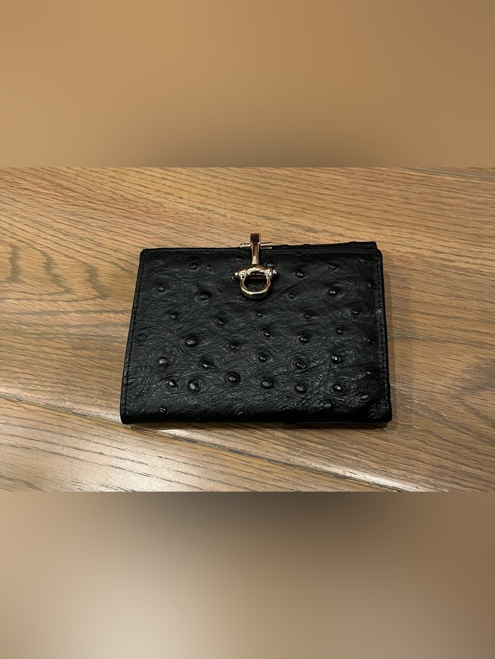 NEW Vintage Style Black Faux Ostrich Bifold Wallet with Horseshoe Clasp